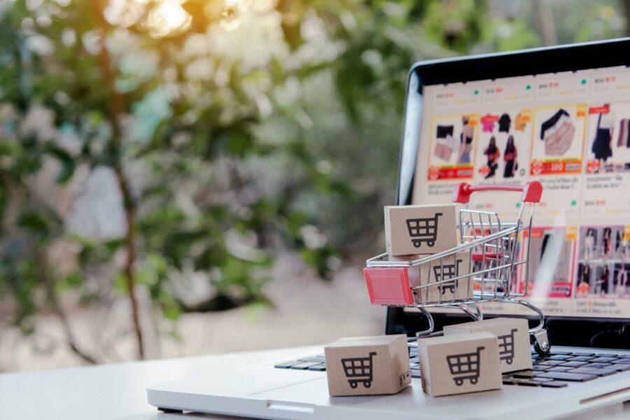 Nowe zasady w e-commerce – do kiedy przedsiębiorcy powinni wdrożyć zmiany?